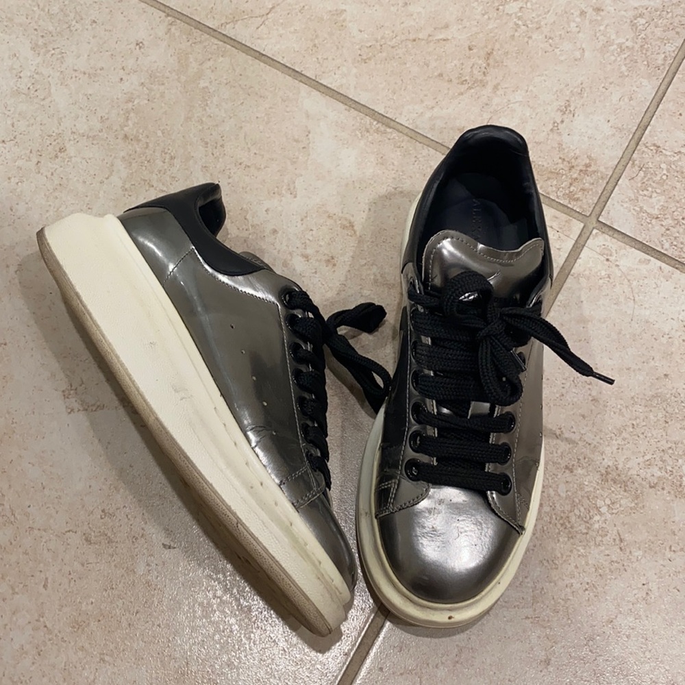 Alexander McQueen sneaker